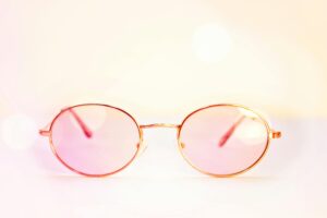 https://www.pexels.com/photo/gold-framed-eyeglasses-1313064/